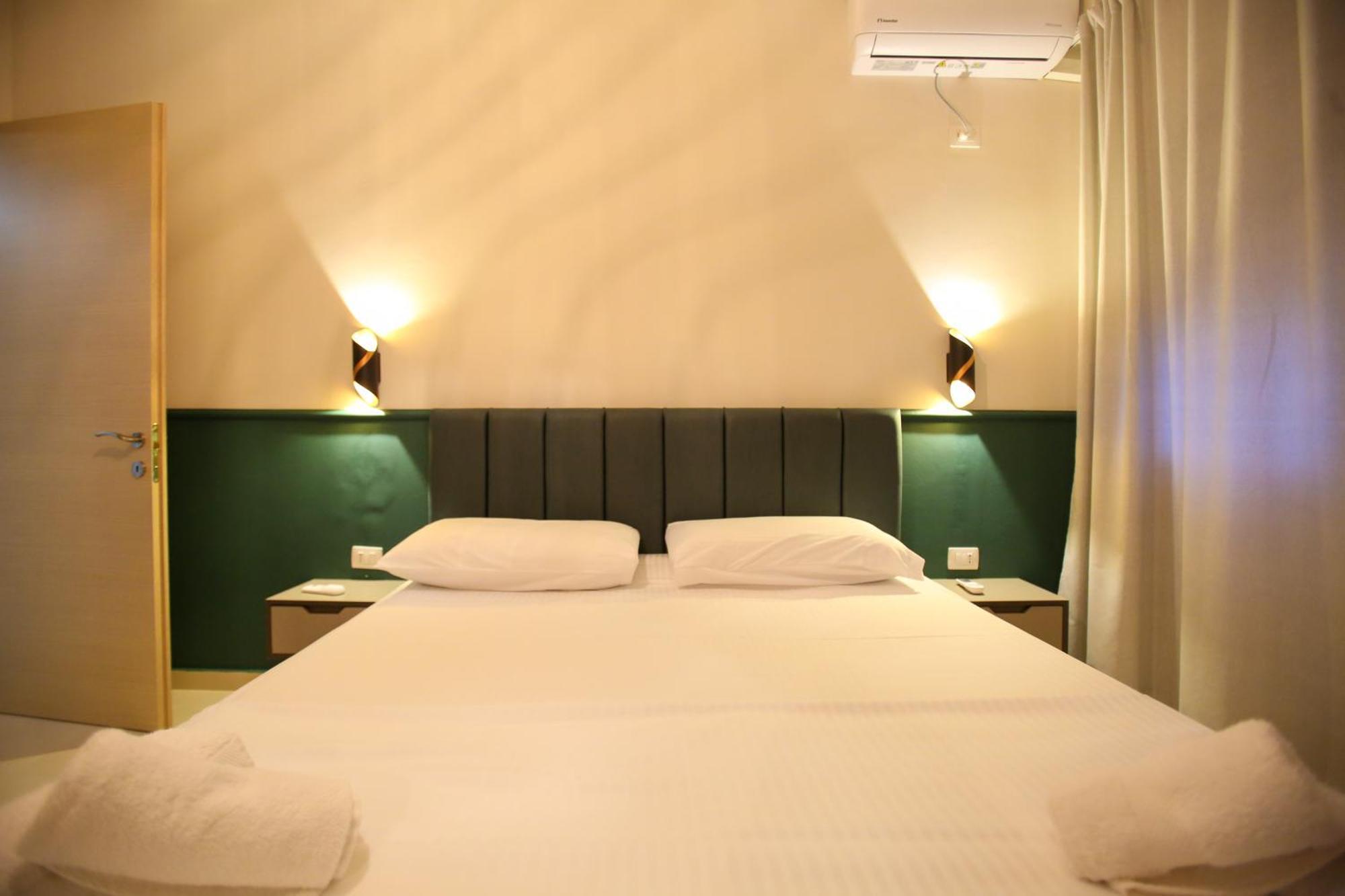Vlorë Oasis Residence מראה חיצוני תמונה