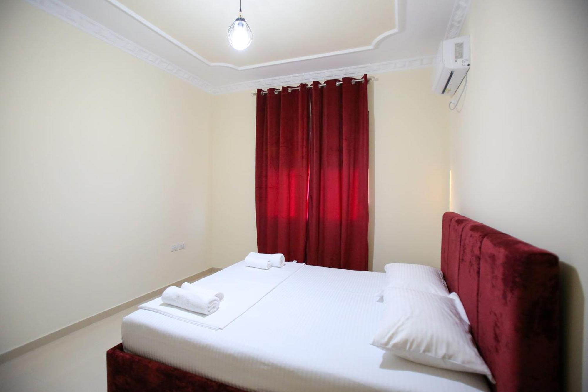 Vlorë Oasis Residence מראה חיצוני תמונה